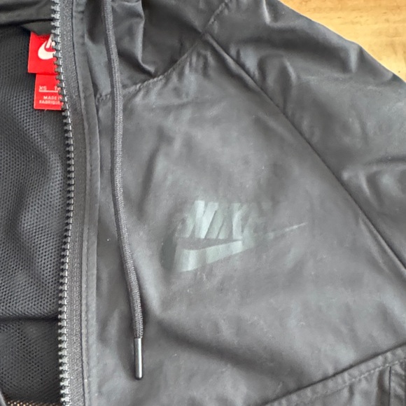 Nike Black Hooded Jacket - Picture 3 of 5